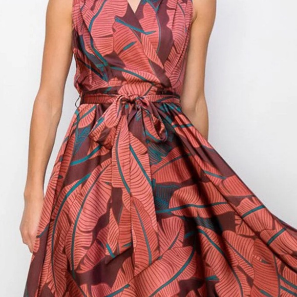 Burgundy Sleeveless Leaf Print Surplice High-Low Maxi Dress - Picture 4 of 6